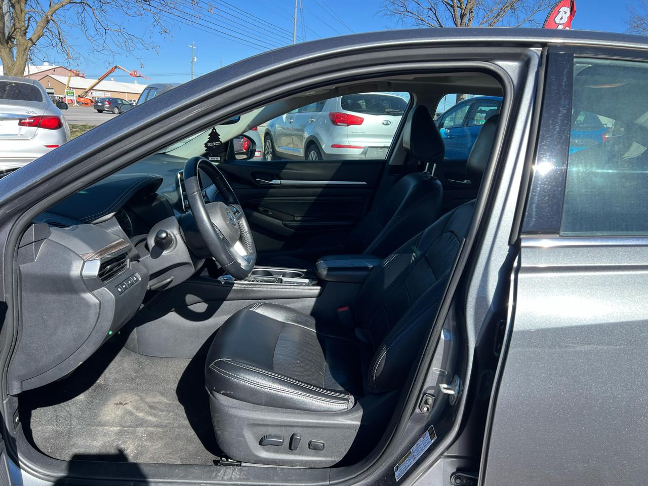 Nissan Altima 2.5 SL Sedan 2020