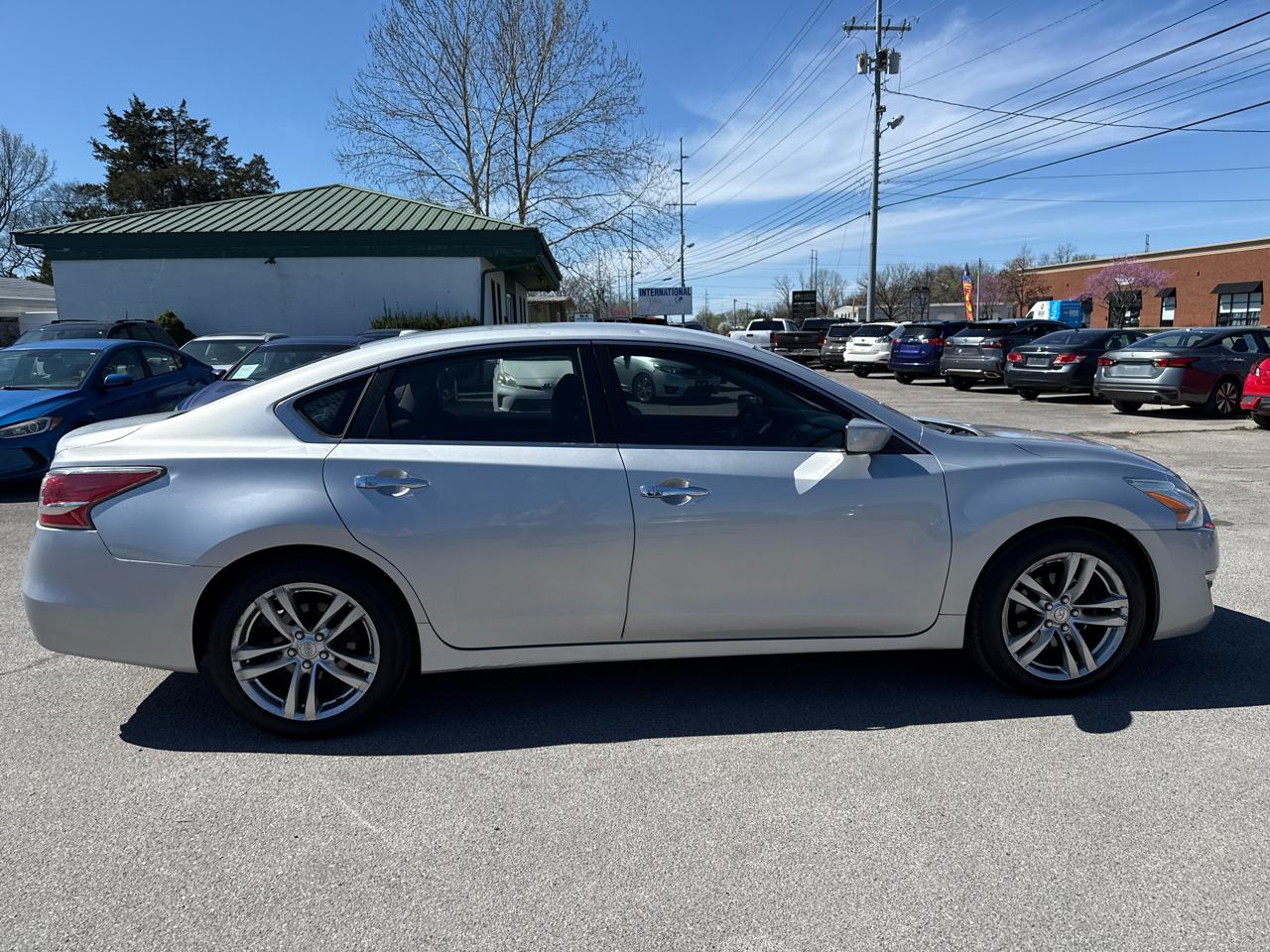 Nissan Altima 4dr Sdn I4 2.5 S 2015