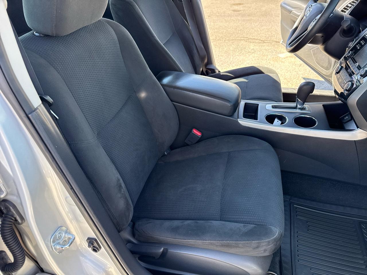 Nissan Altima 4dr Sdn I4 2.5 S 2015