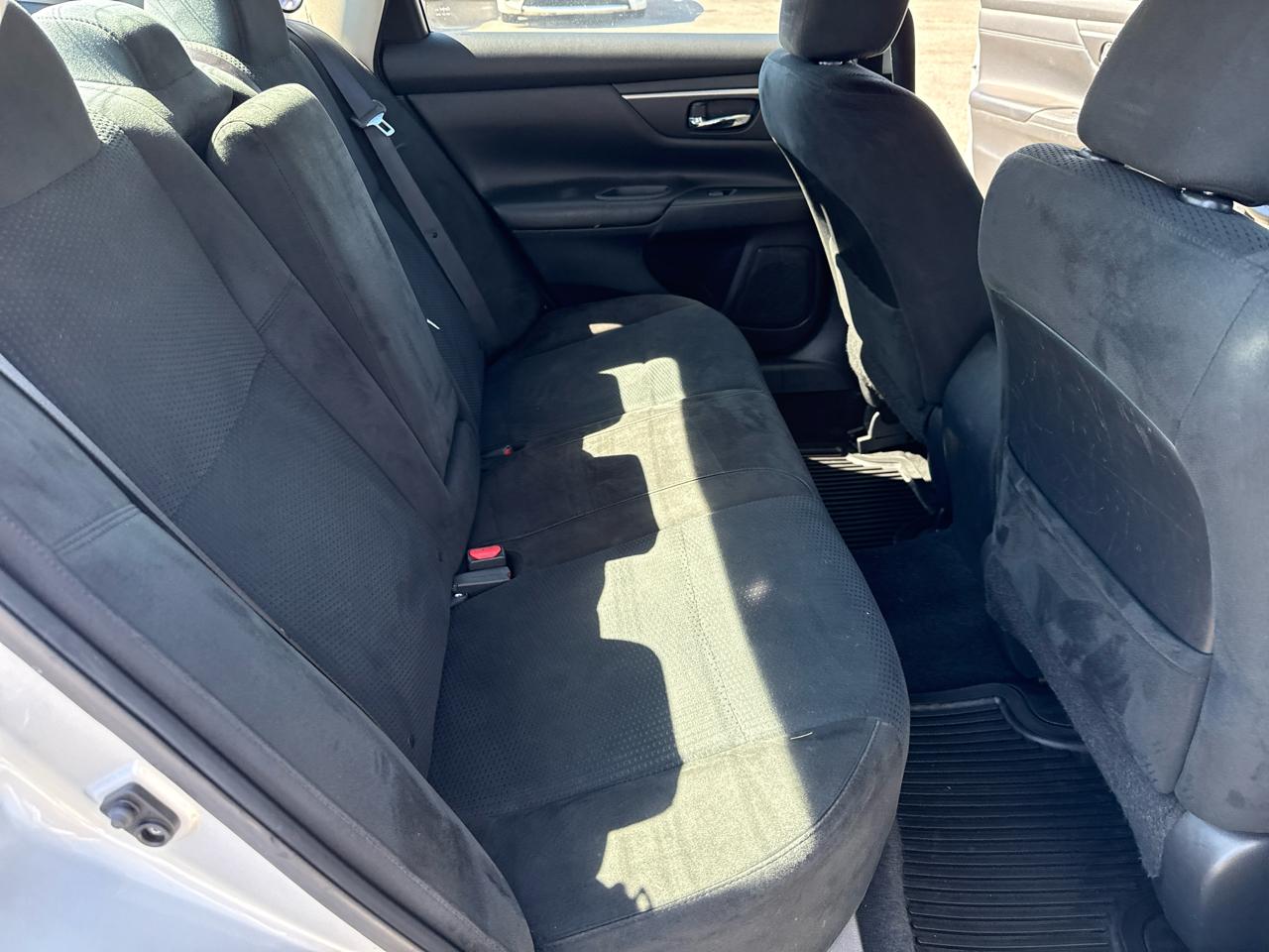 Nissan Altima 4dr Sdn I4 2.5 S 2015