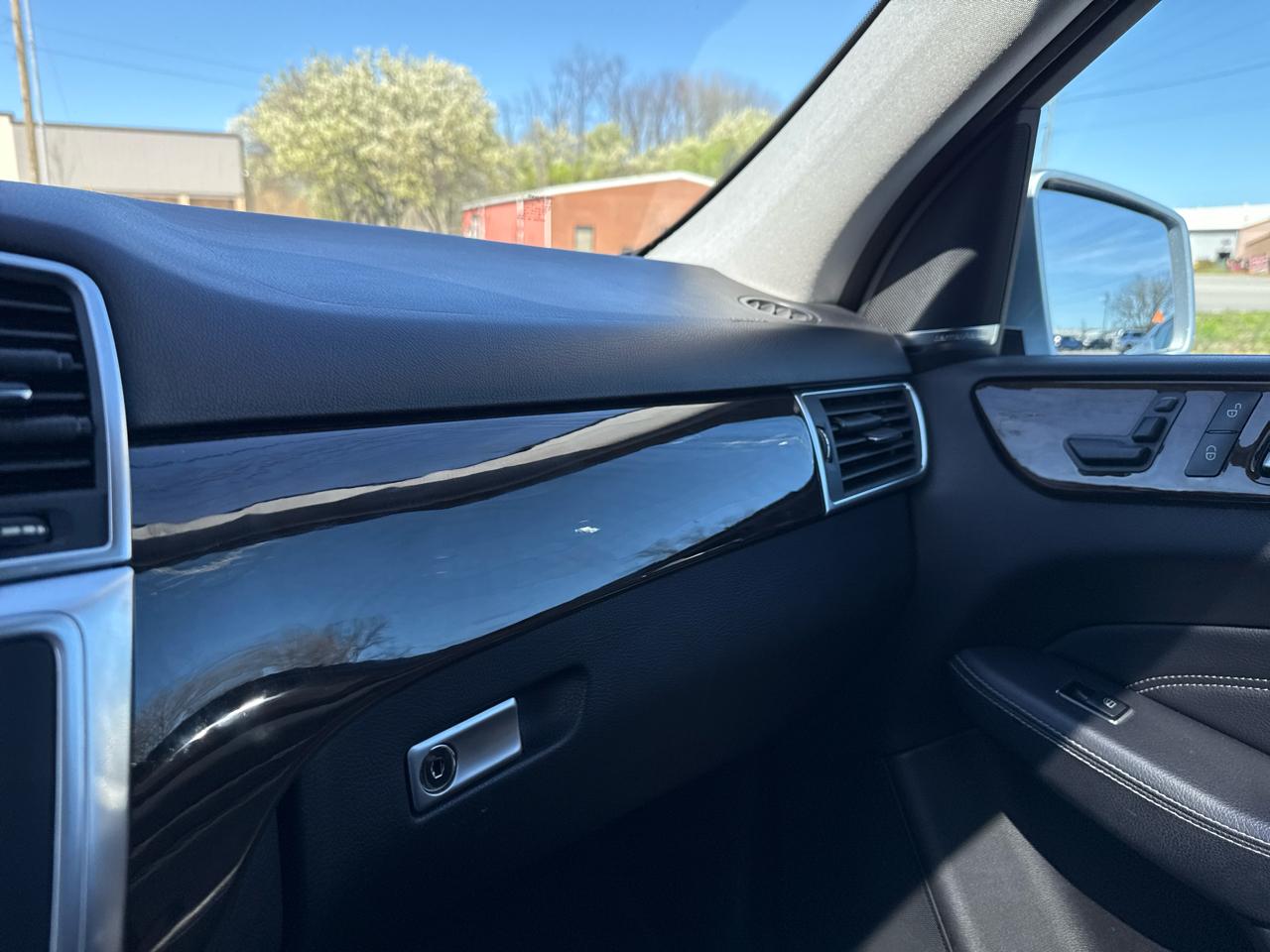 Mercedes-Benz M-Class 4MATIC 4dr ML 350 2015