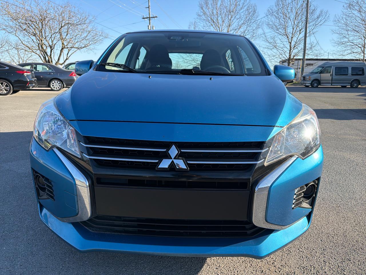 Mitsubishi Mirage ES CVT 2024