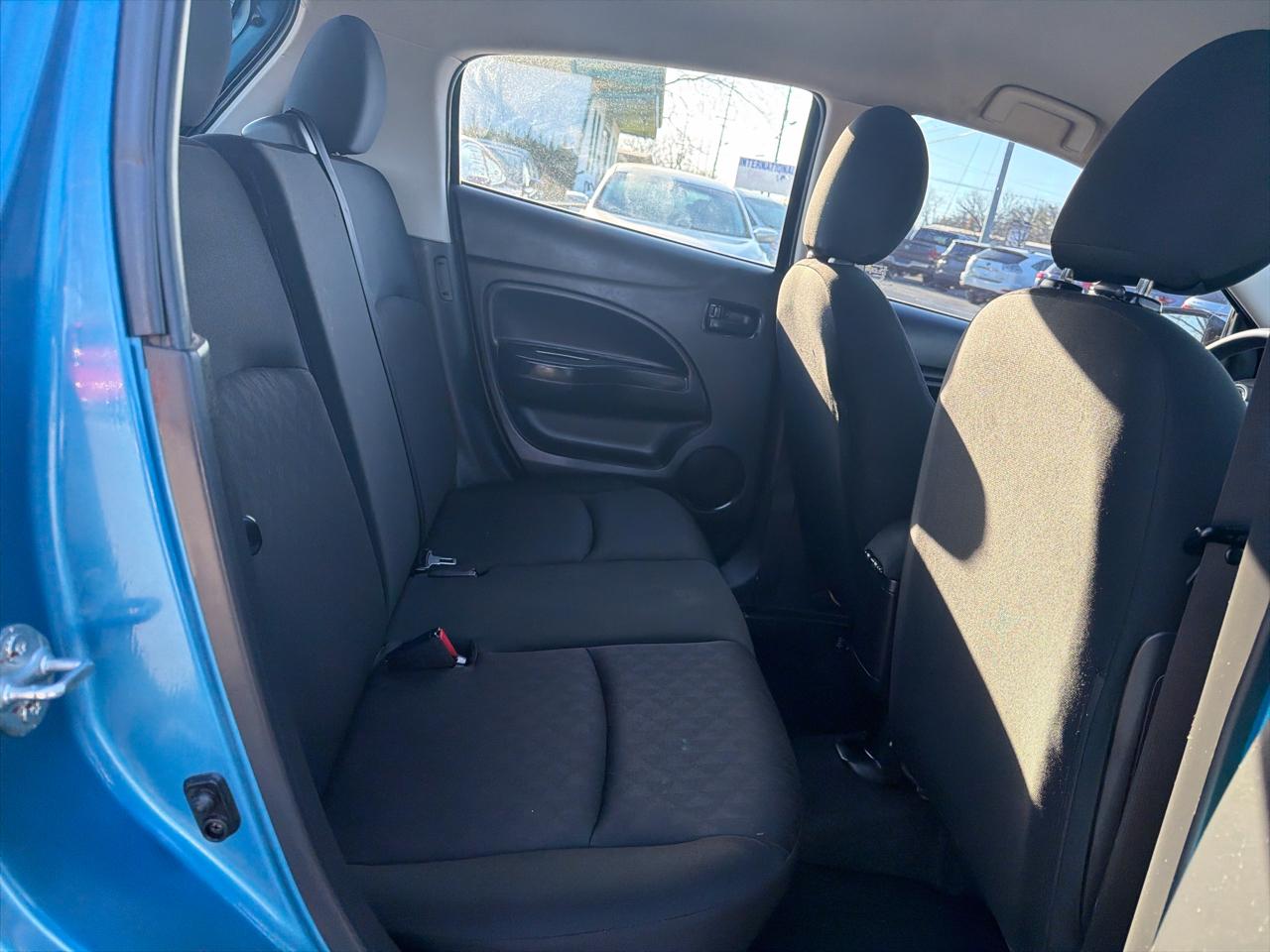 Mitsubishi Mirage ES CVT 2024