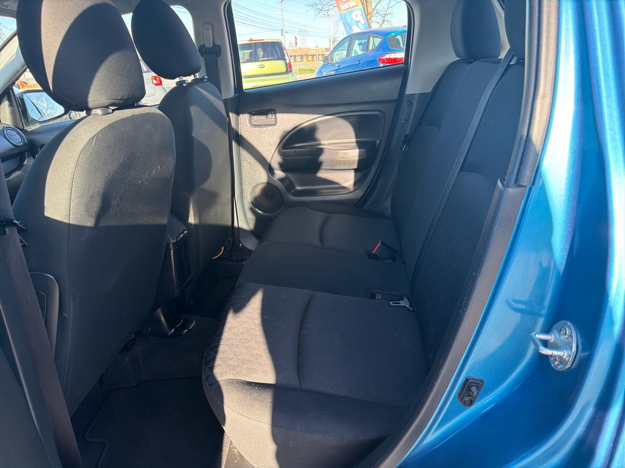 Mitsubishi Mirage ES CVT 2024