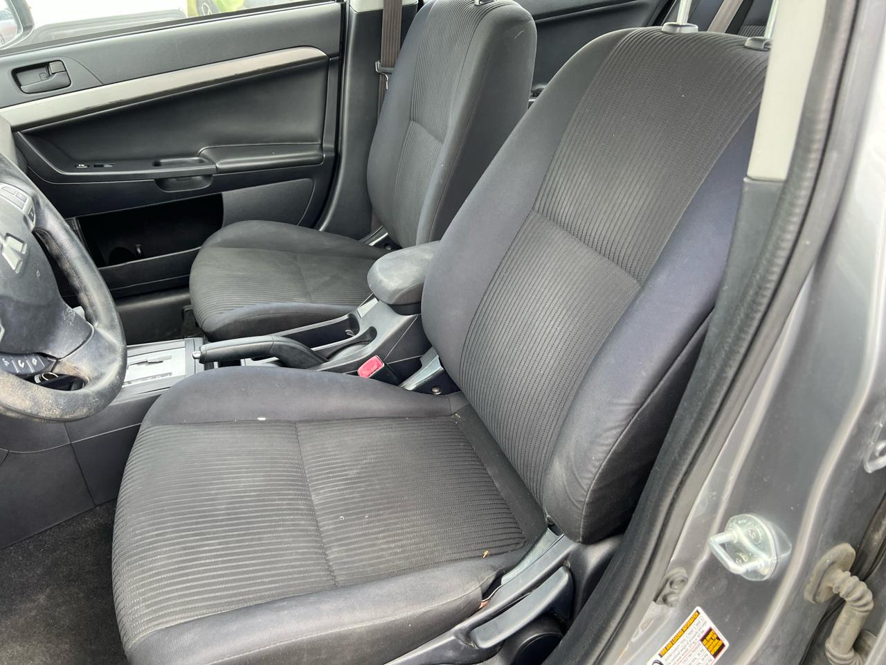 Mitsubishi Lancer 4dr Sdn Man ES FWD 2015
