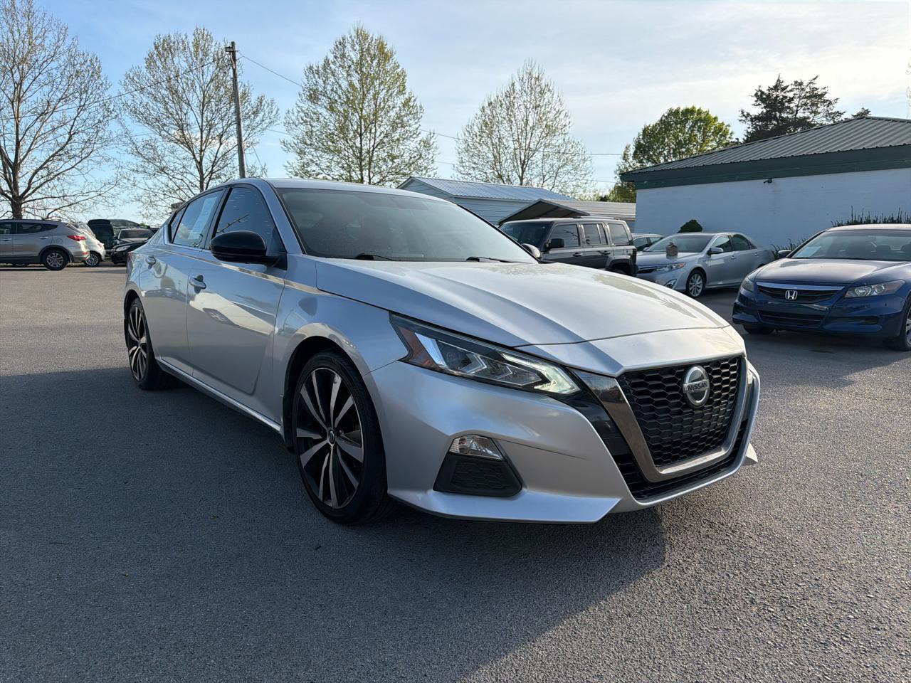 Nissan Altima 2.5 SR Sedan 2019