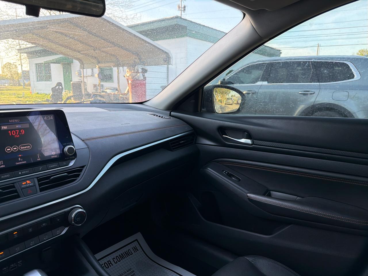 Nissan Altima 2.5 SR Sedan 2019