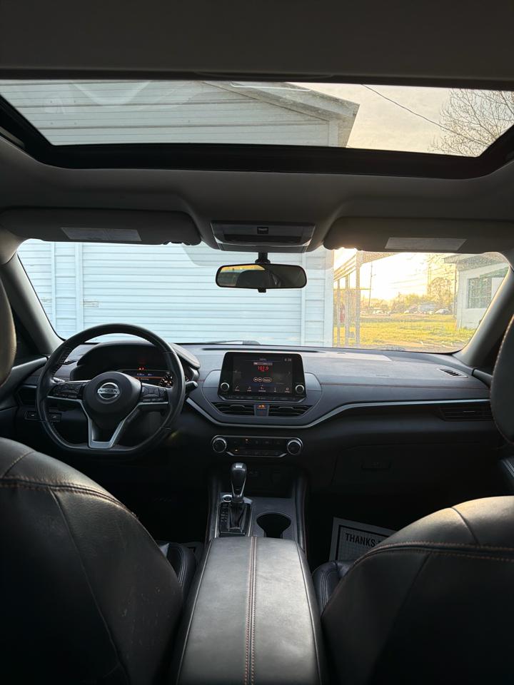 Nissan Altima 2.5 SR Sedan 2019