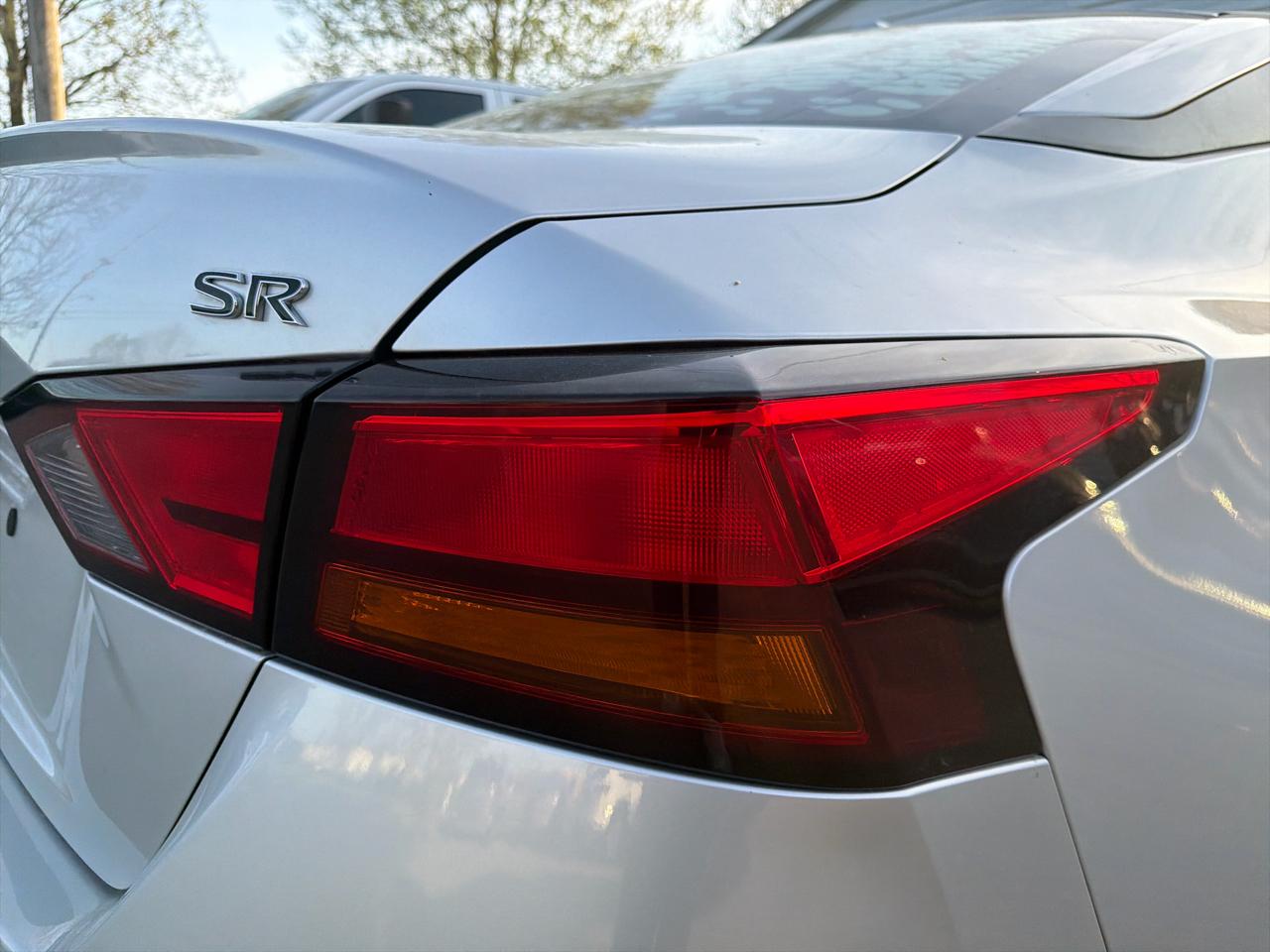 Nissan Altima 2.5 SR Sedan 2019