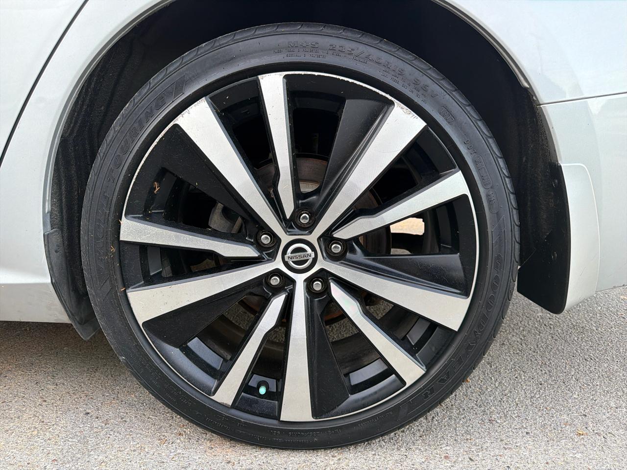 Nissan Altima 2.5 SR Sedan 2019