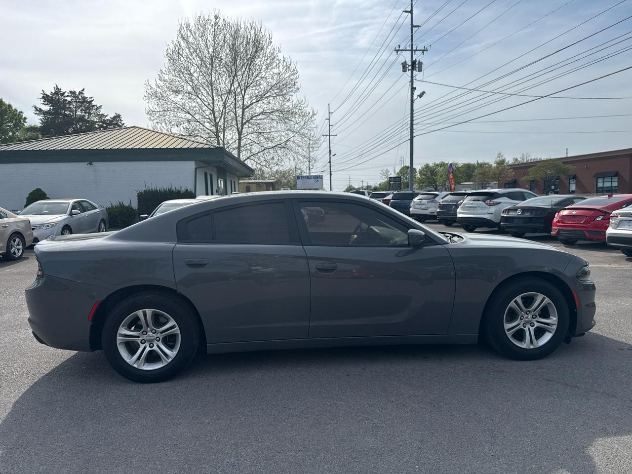 Dodge Charger SXT RWD 2019