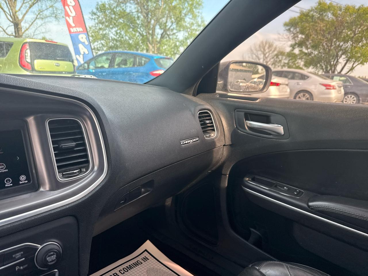 Dodge Charger SXT RWD 2019