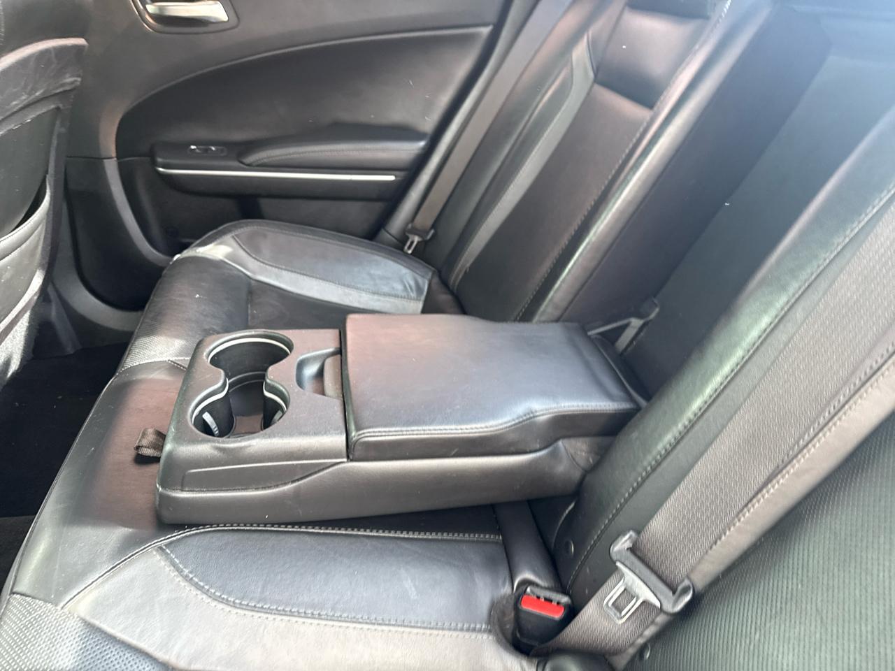 Dodge Charger SXT RWD 2019