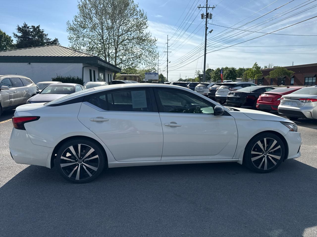 Nissan Altima 2.5 SR Sedan 2019