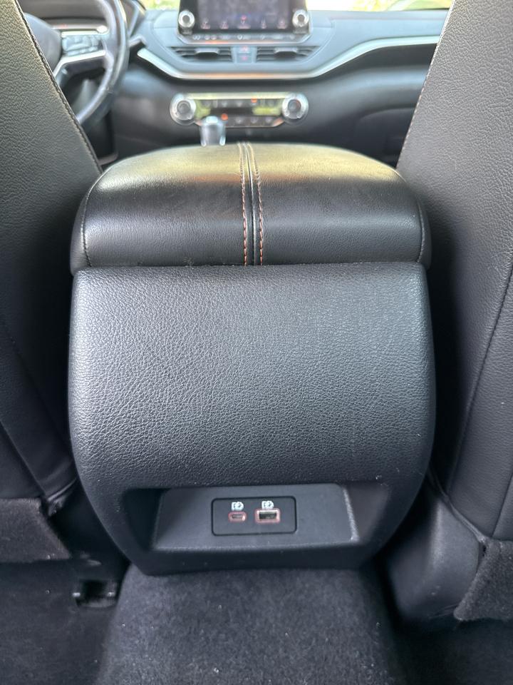 Nissan Altima 2.5 SR Sedan 2019