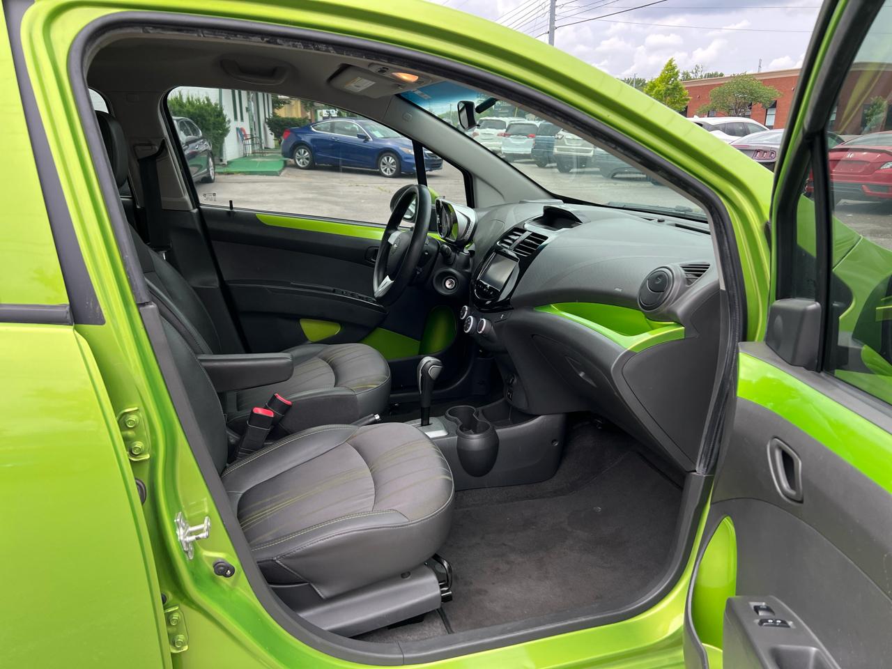 Chevrolet Spark 5dr HB CVT LT w/1LT 2015