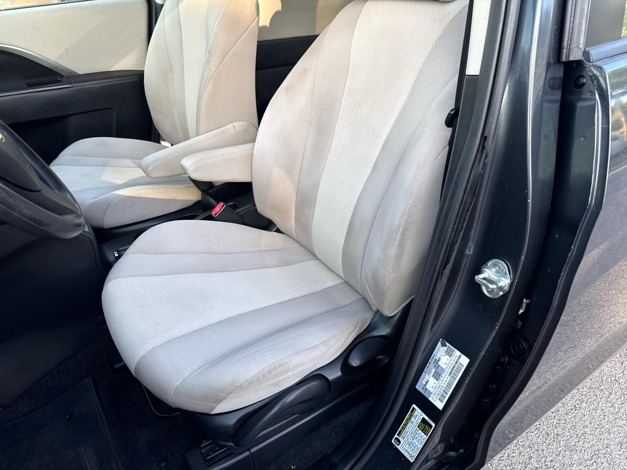 Mazda MAZDA5 4dr Wgn Auto Sport 2013