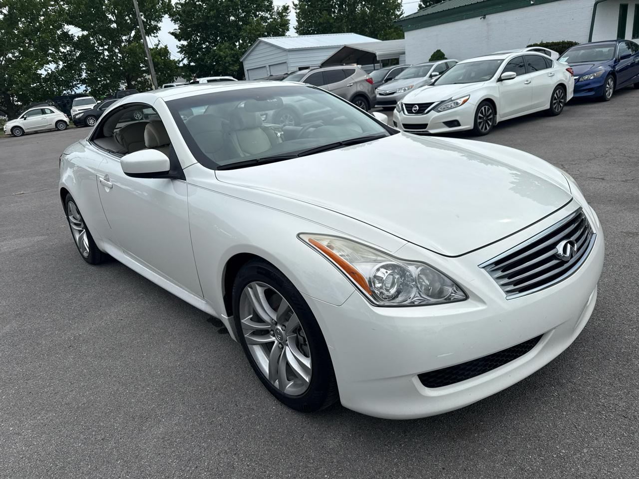 Infiniti G37 Convertible 2dr Base 2009
