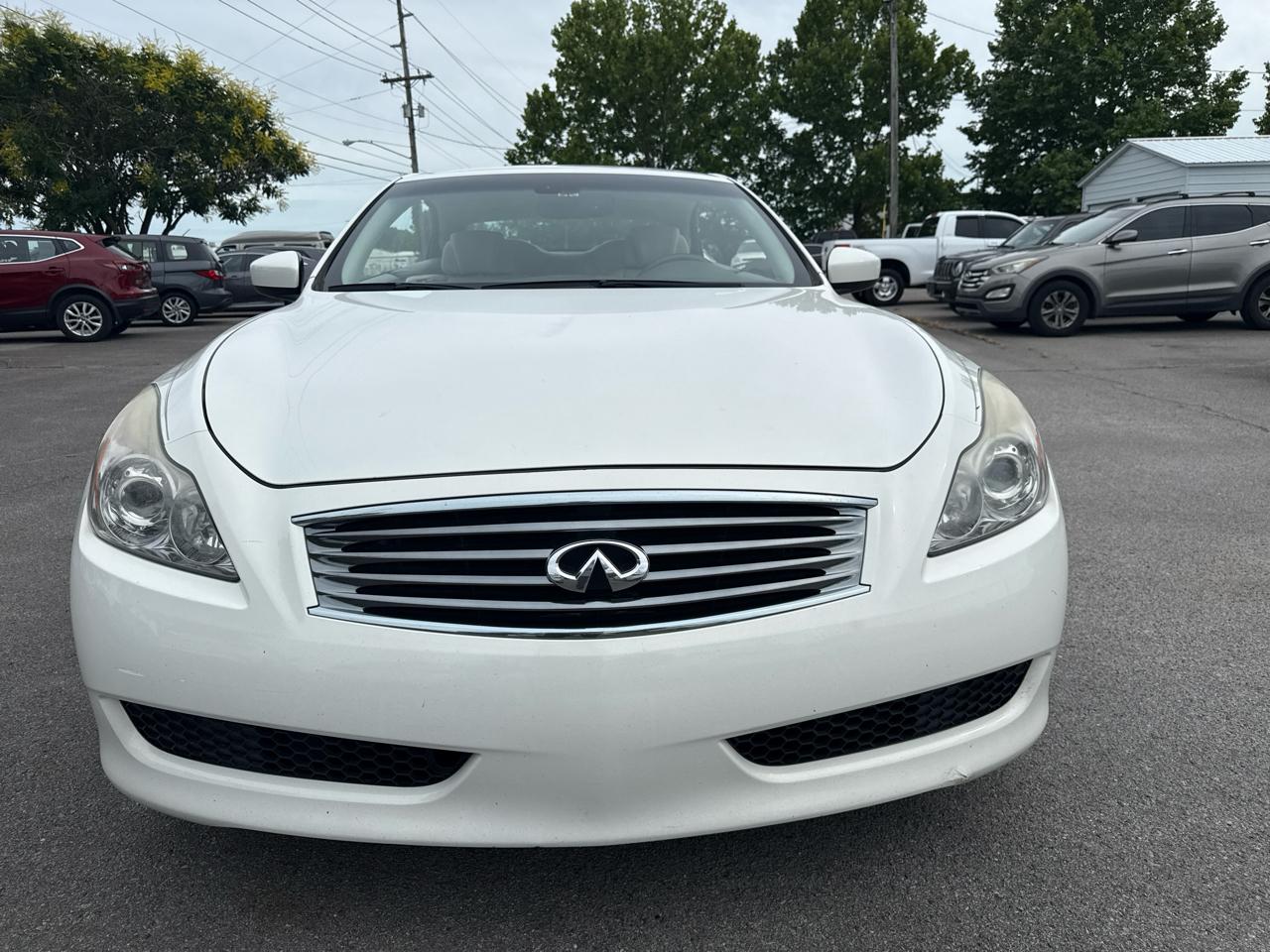 Infiniti G37 Convertible 2dr Base 2009