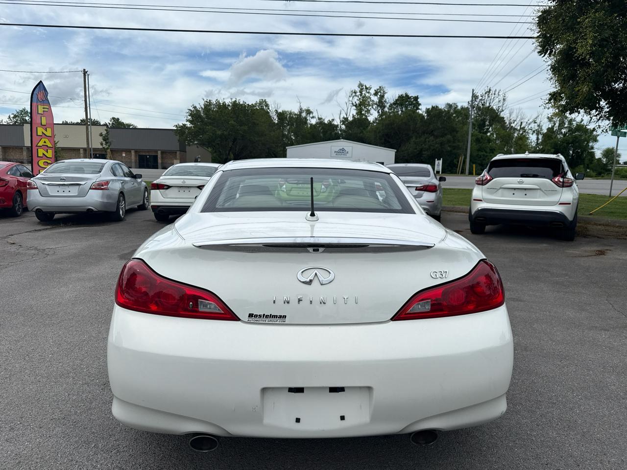 Infiniti G37 Convertible 2dr Base 2009