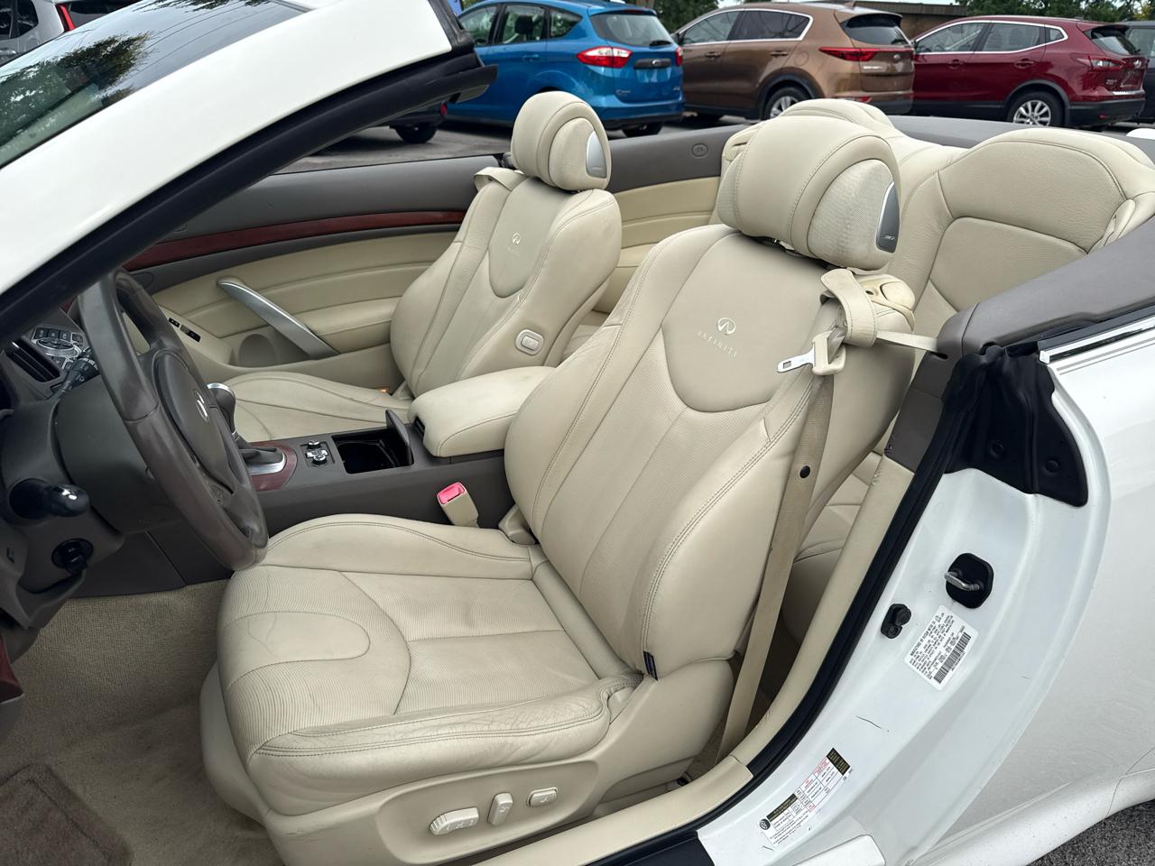 Infiniti G37 Convertible 2dr Base 2009