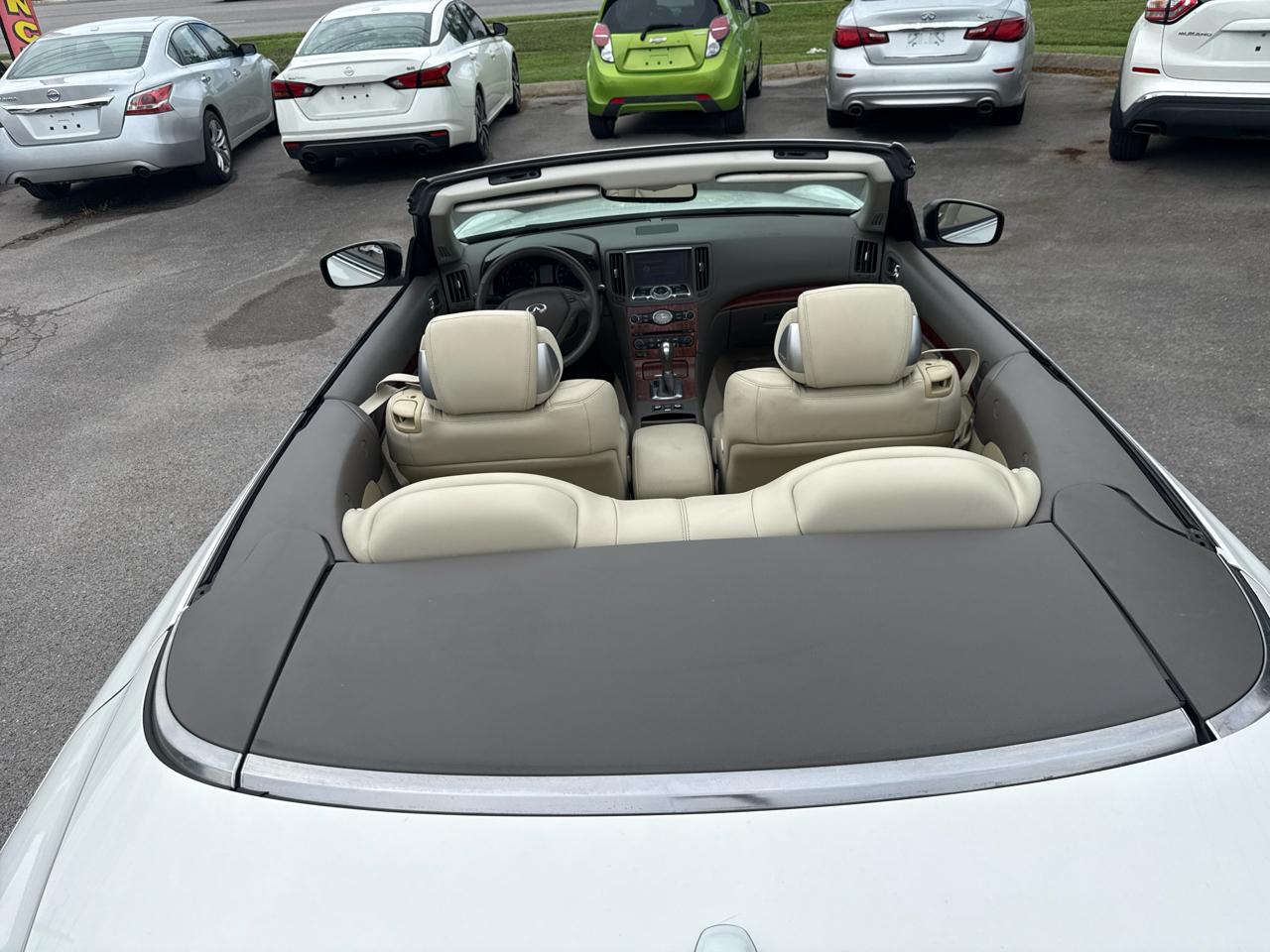 Infiniti G37 Convertible 2dr Base 2009