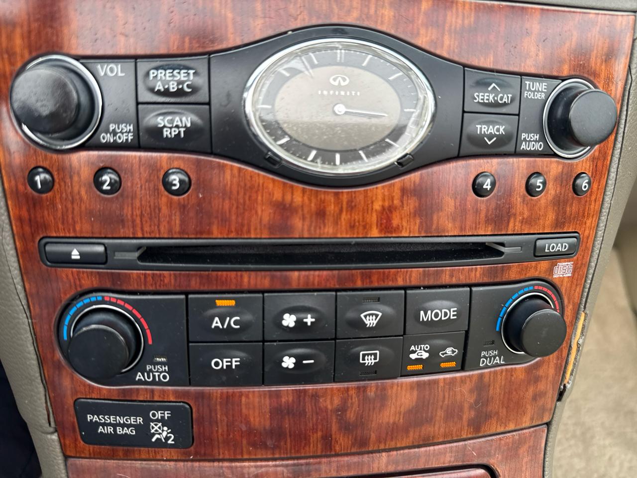 Infiniti G37 Convertible 2dr Base 2009
