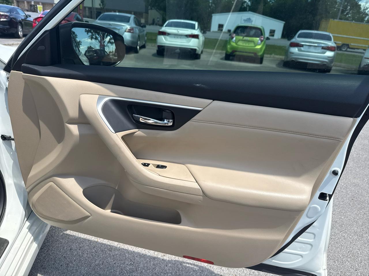 Nissan Altima 4dr Sdn I4 2.5 SL 2016