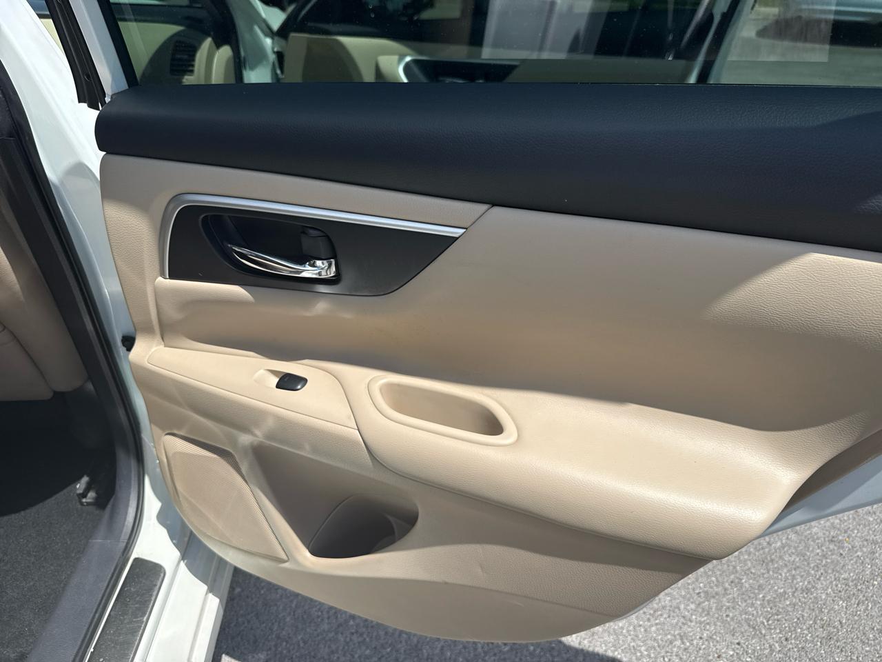 Nissan Altima 4dr Sdn I4 2.5 SL 2016