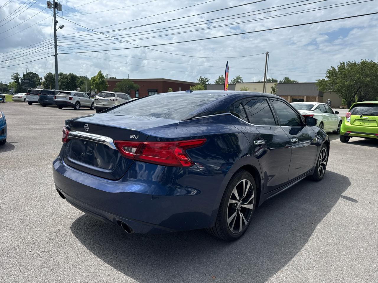 Nissan Maxima SV 3.5L 2018