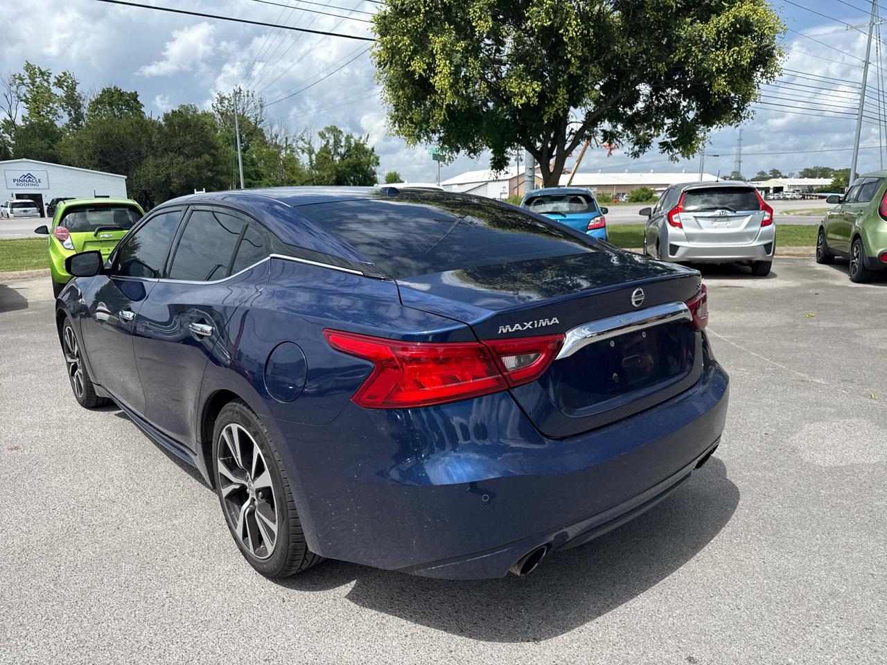 Nissan Maxima SV 3.5L 2018
