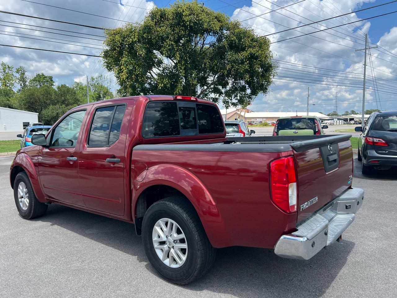 Nissan Frontier Crew Cab 4x2 SV V6 Auto 2017