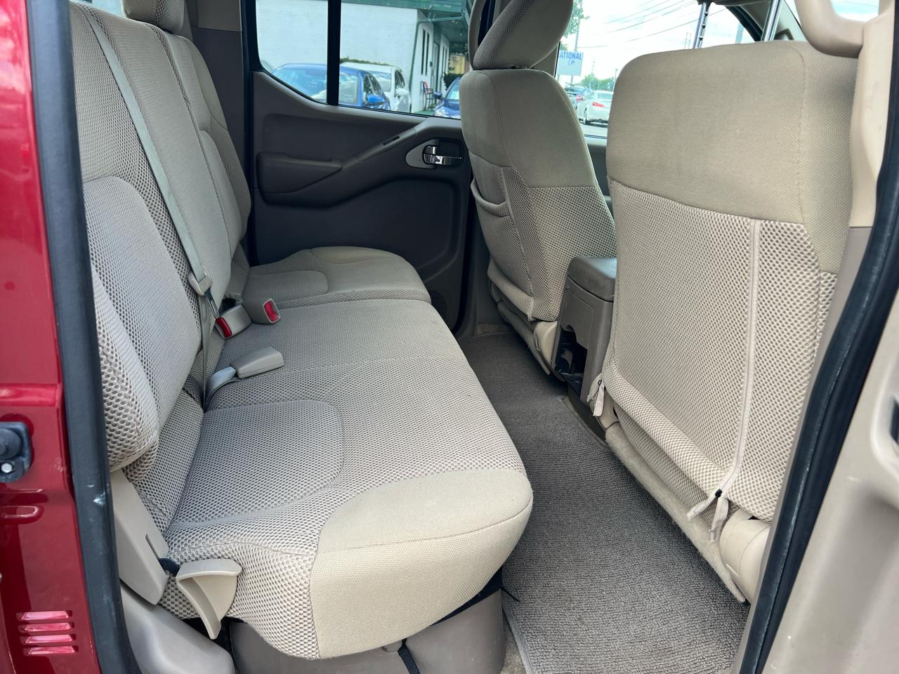 Nissan Frontier Crew Cab 4x2 SV V6 Auto 2017