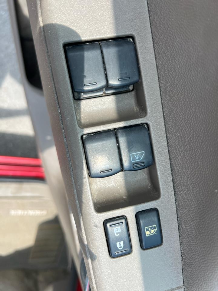Nissan Frontier Crew Cab 4x2 SV V6 Auto 2017