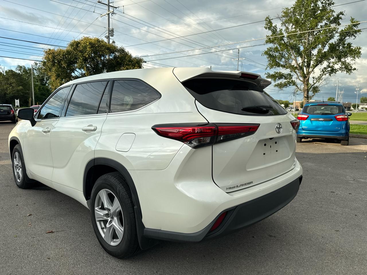Toyota Highlander LE FWD (Natl) 2020
