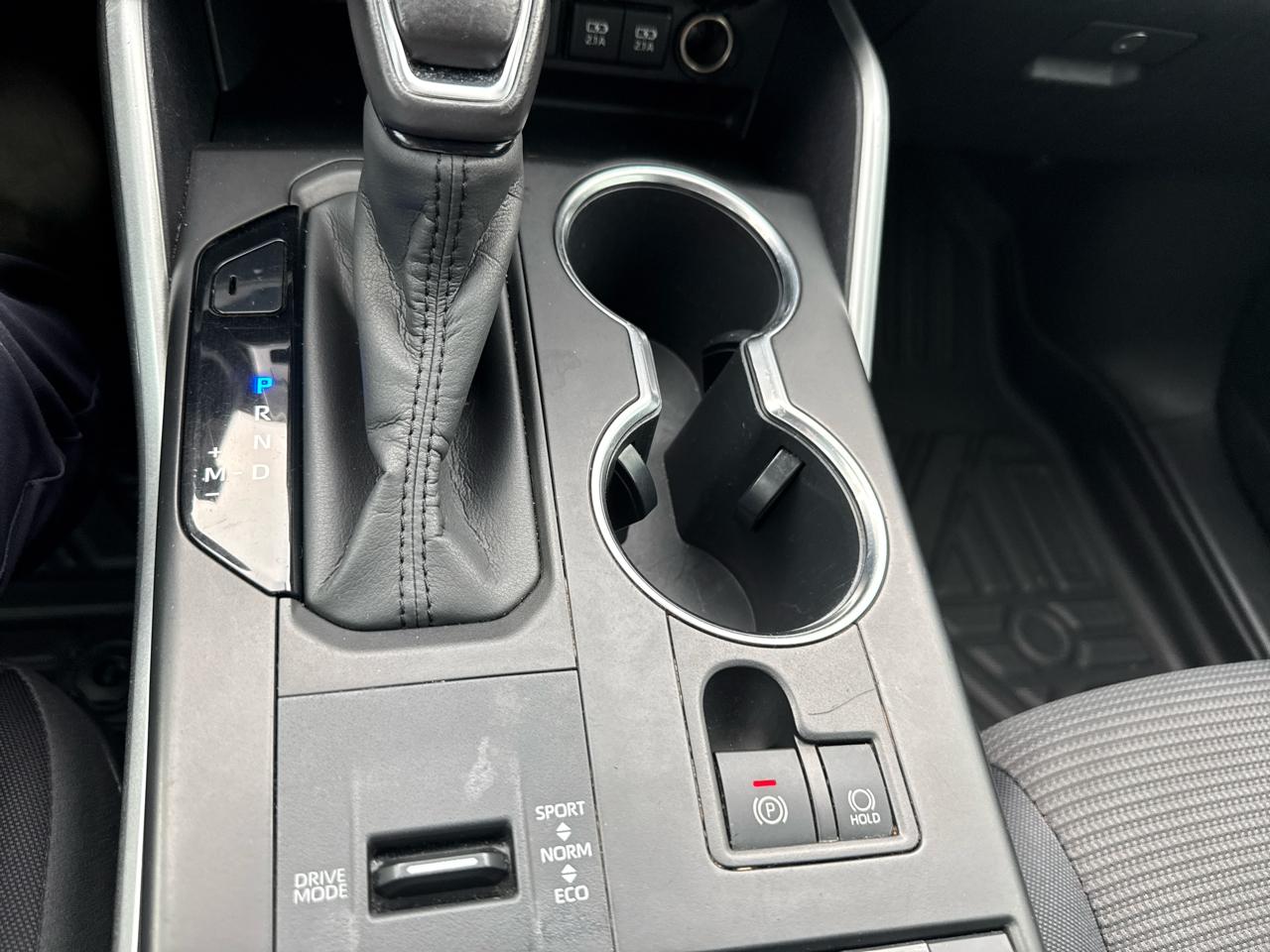 Toyota Highlander LE FWD (Natl) 2020