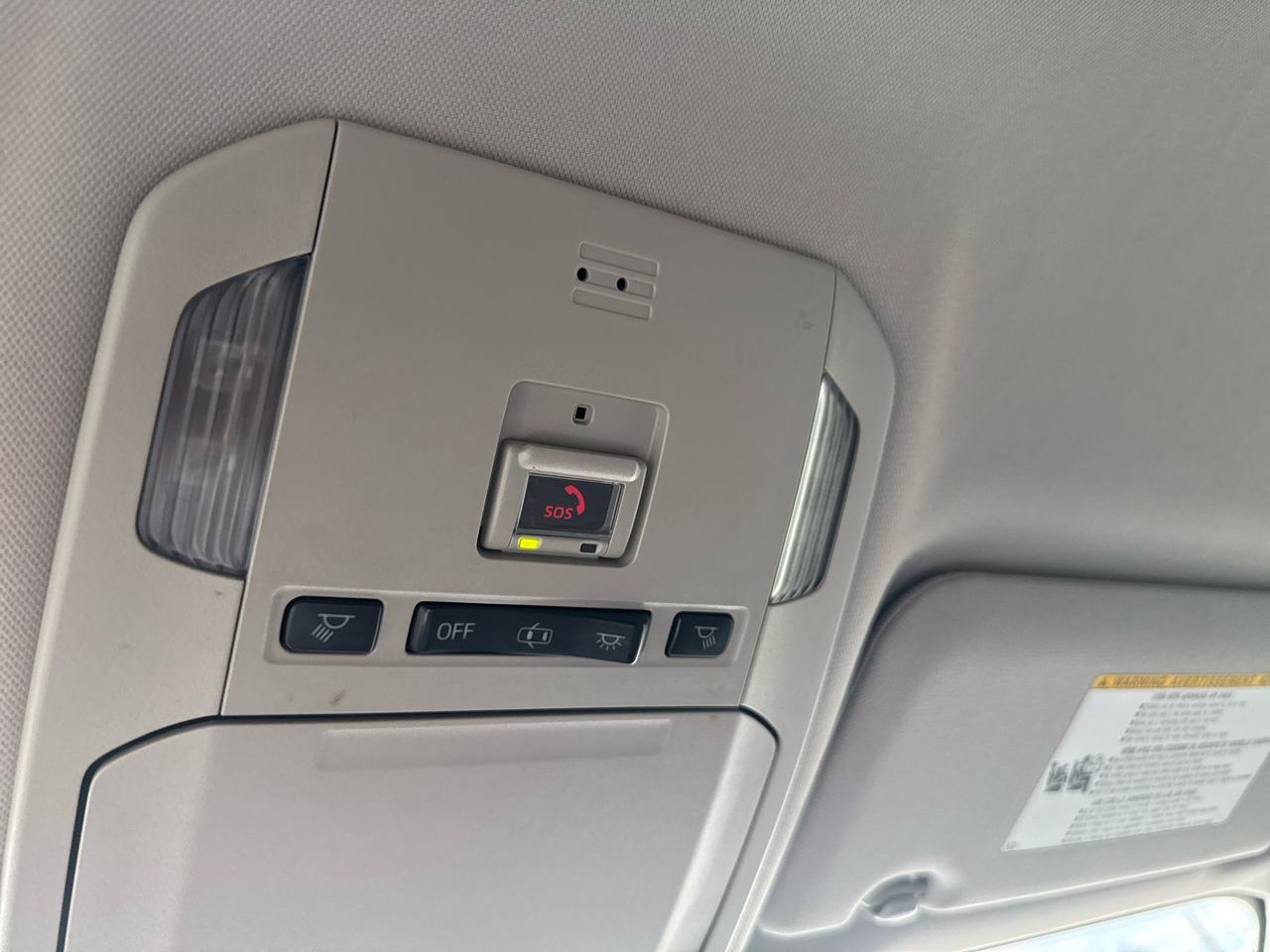 Toyota Highlander LE FWD (Natl) 2020