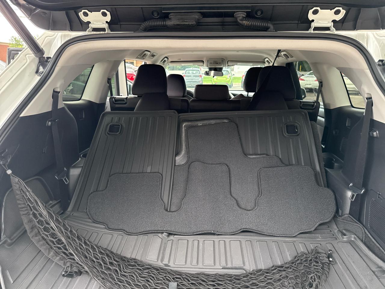 Toyota Highlander LE FWD (Natl) 2020