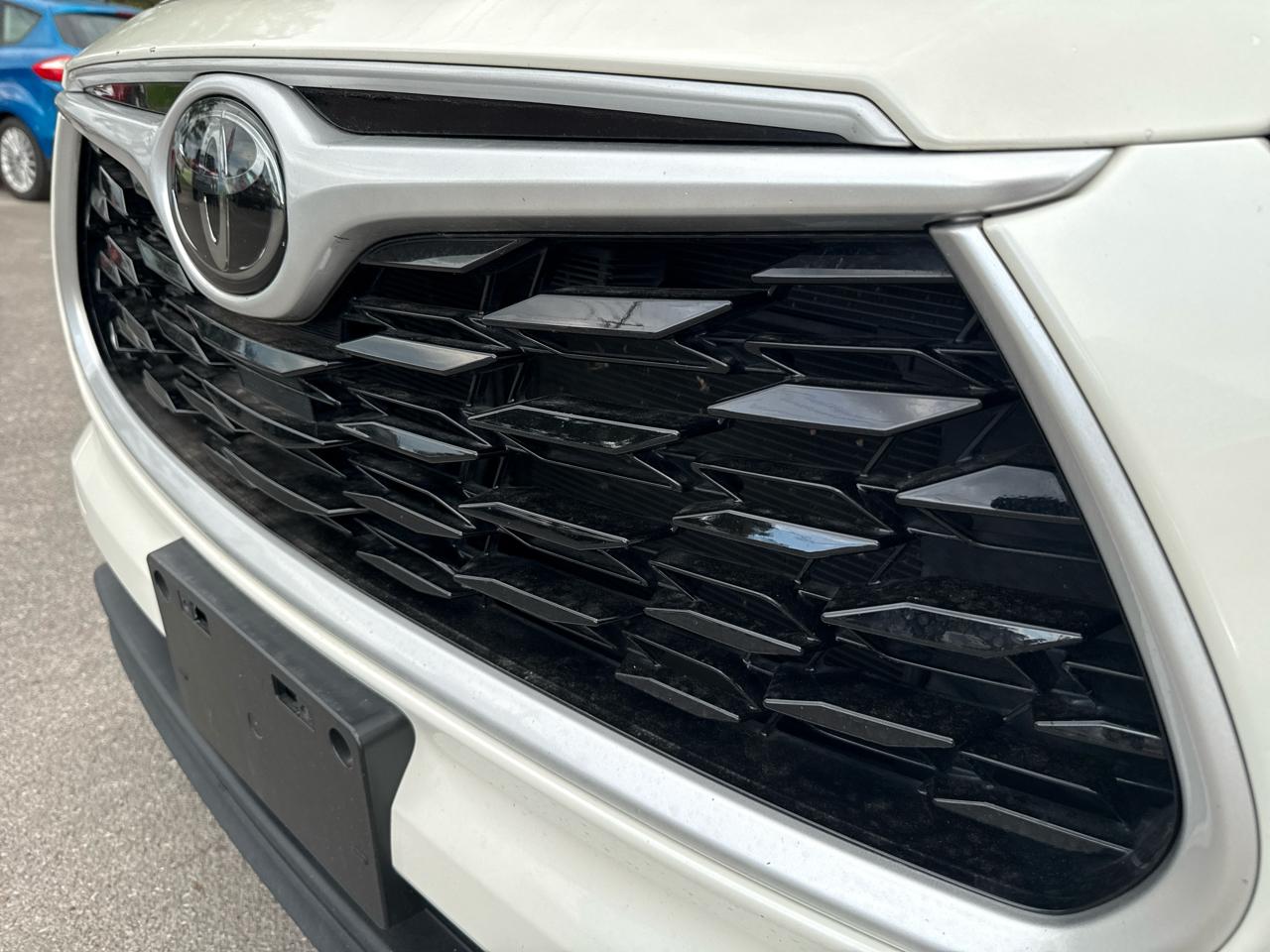 Toyota Highlander LE FWD (Natl) 2020
