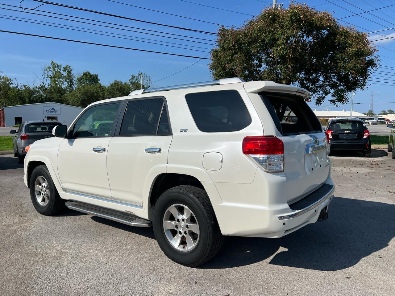 Toyota 4Runner RWD 4dr V6 Limited (Natl) 2013
