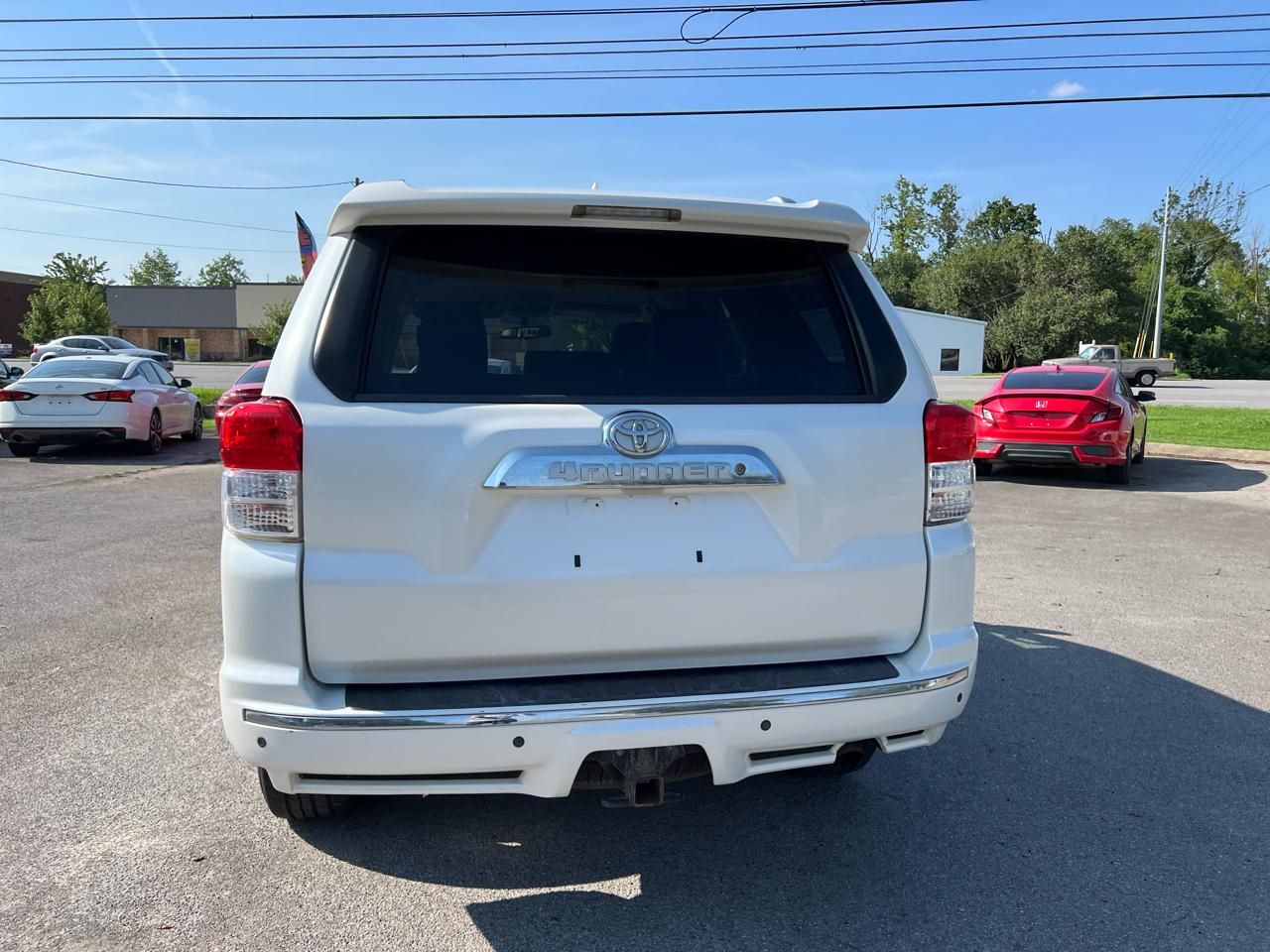 Toyota 4Runner RWD 4dr V6 Limited (Natl) 2013