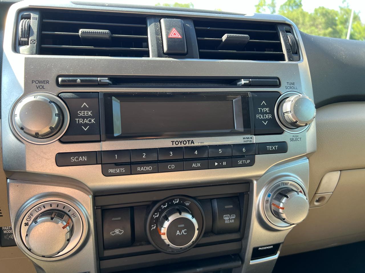 Toyota 4Runner RWD 4dr V6 Limited (Natl) 2013