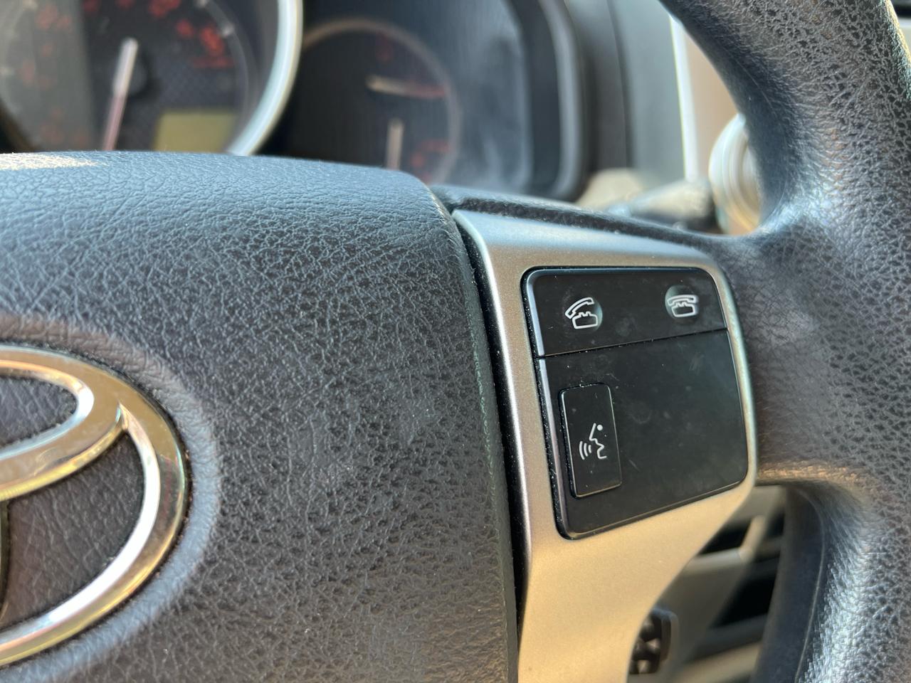 Toyota 4Runner RWD 4dr V6 Limited (Natl) 2013