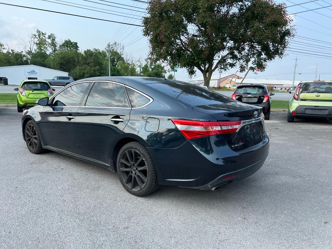 Toyota Avalon 4dr Sdn XLE Touring (Natl) 2015