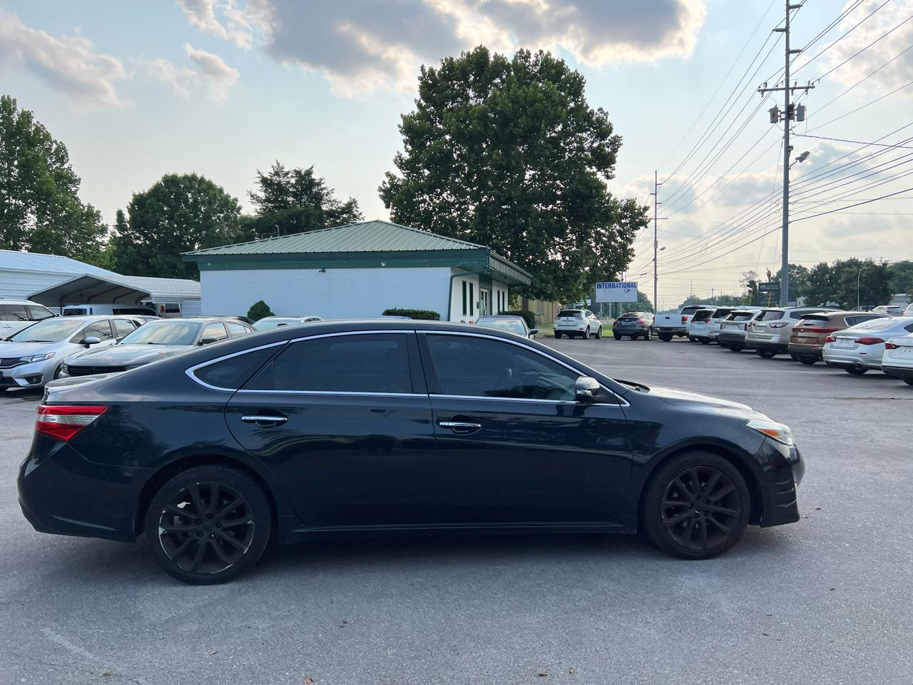 Toyota Avalon 4dr Sdn XLE Touring (Natl) 2015