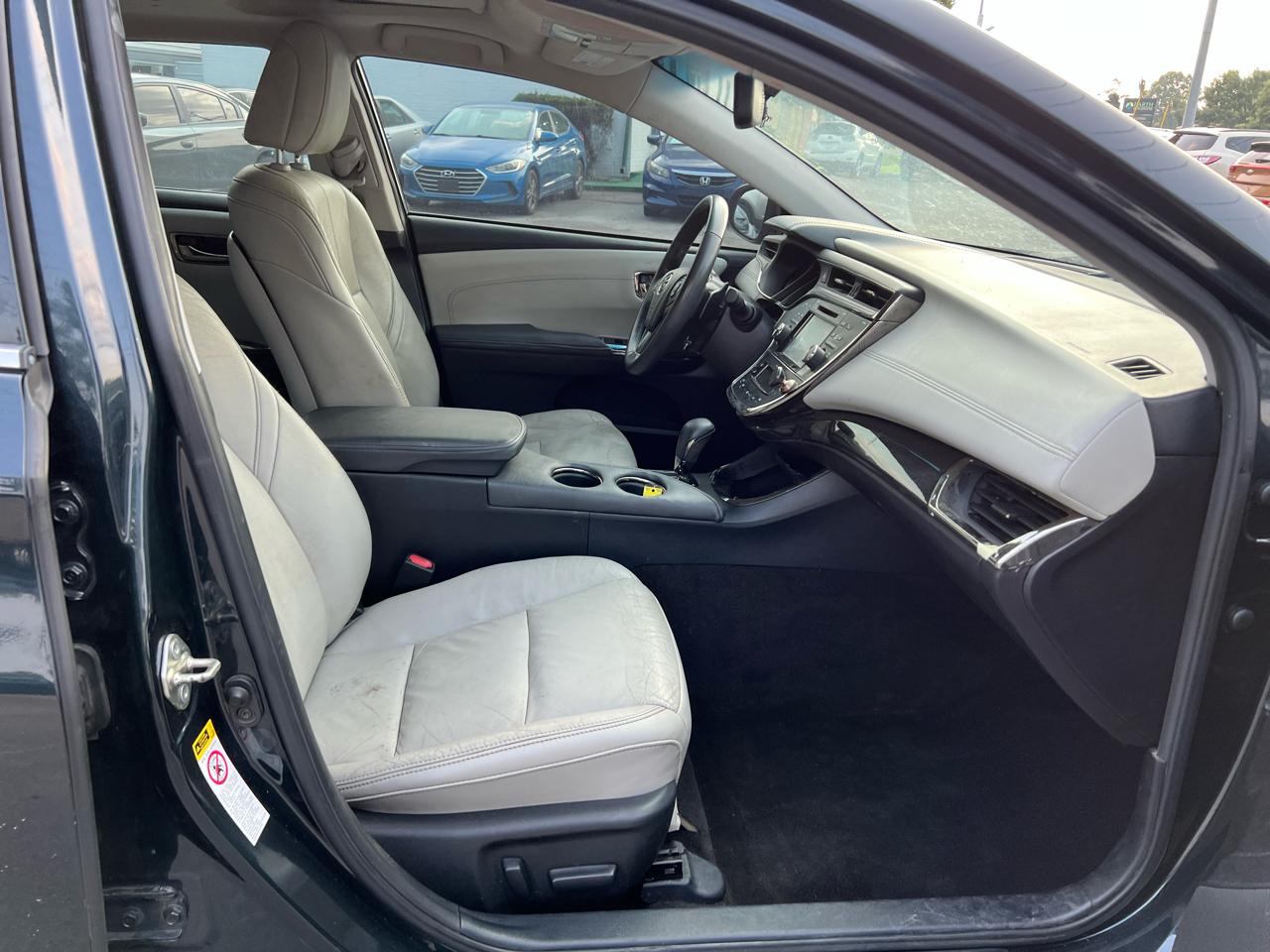 Toyota Avalon 4dr Sdn XLE Touring (Natl) 2015