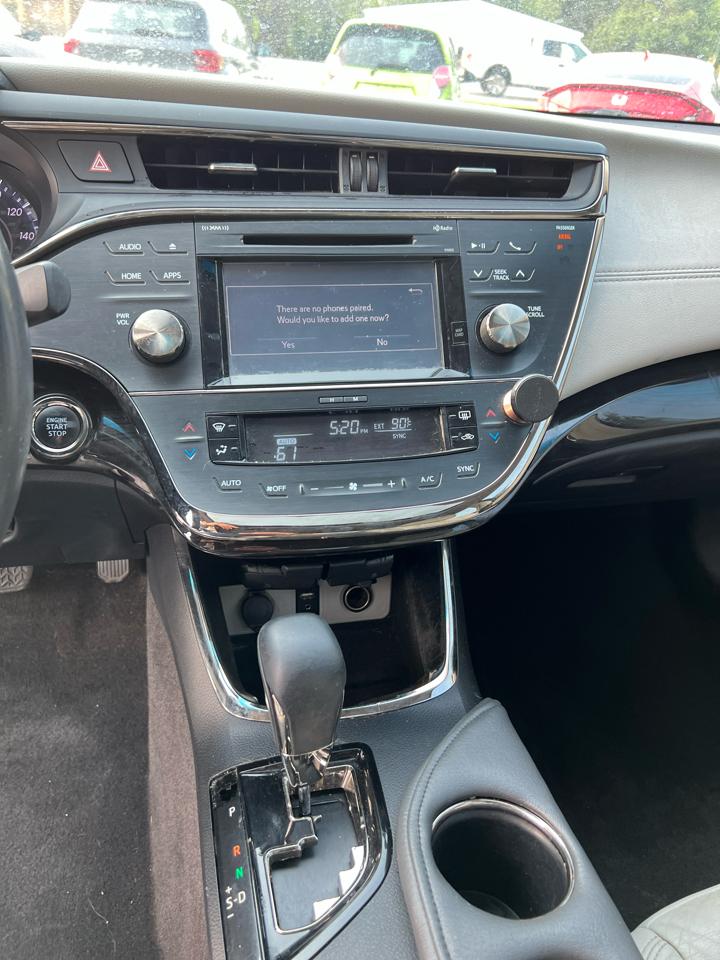 Toyota Avalon 4dr Sdn XLE Touring (Natl) 2015