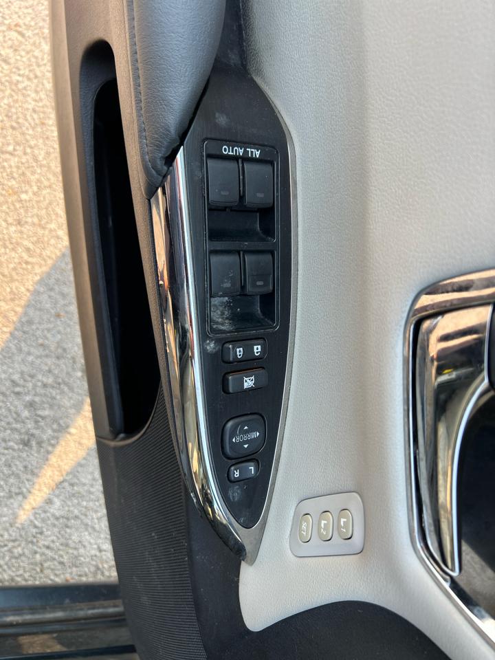 Toyota Avalon 4dr Sdn XLE Touring (Natl) 2015