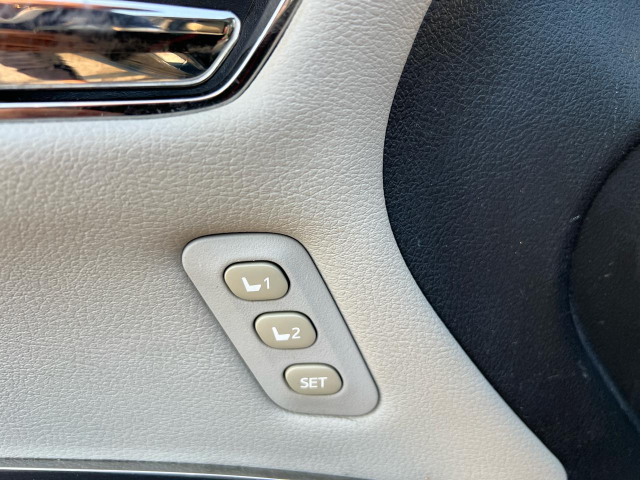 Toyota Avalon 4dr Sdn XLE Touring (Natl) 2015