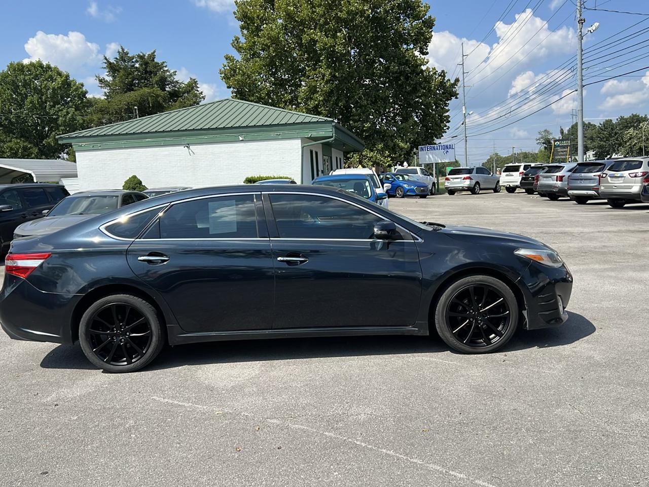 Toyota Avalon 4dr Sdn XLE Touring (Natl) 2015